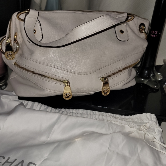 Micheal kors slouch shoulder bag - Picture 1 of 3